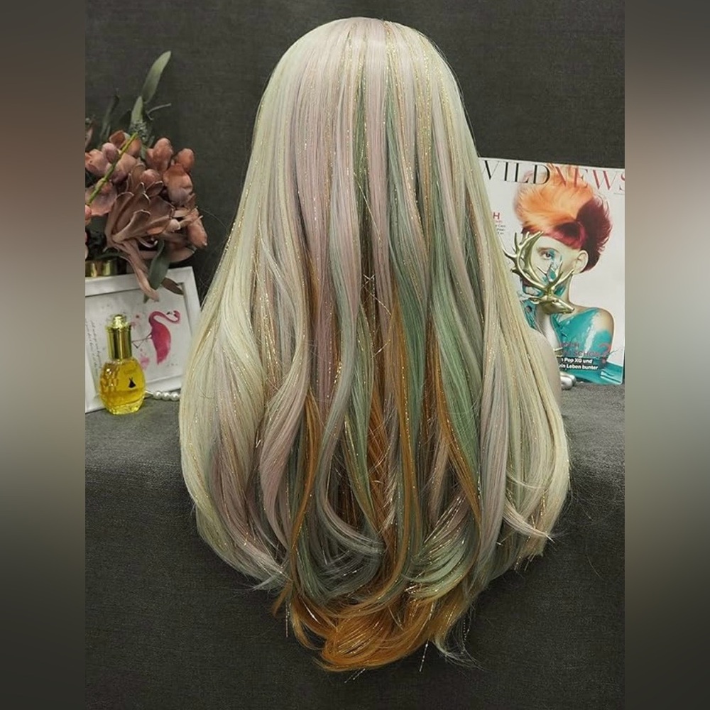 Brand new synthetic wig with tinsel. 13 x 1 parting space. 22 inches - Picture 7 of 14